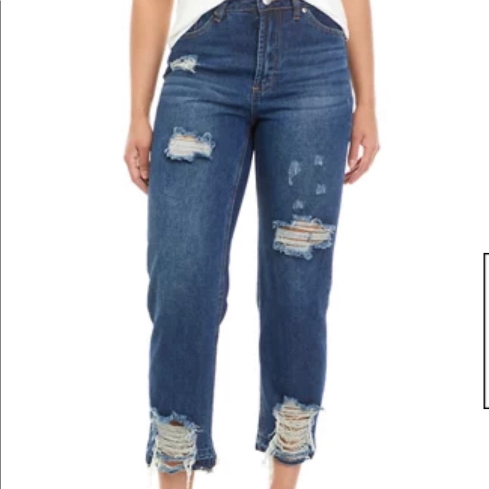 Junior’s Straight Leg Jeans